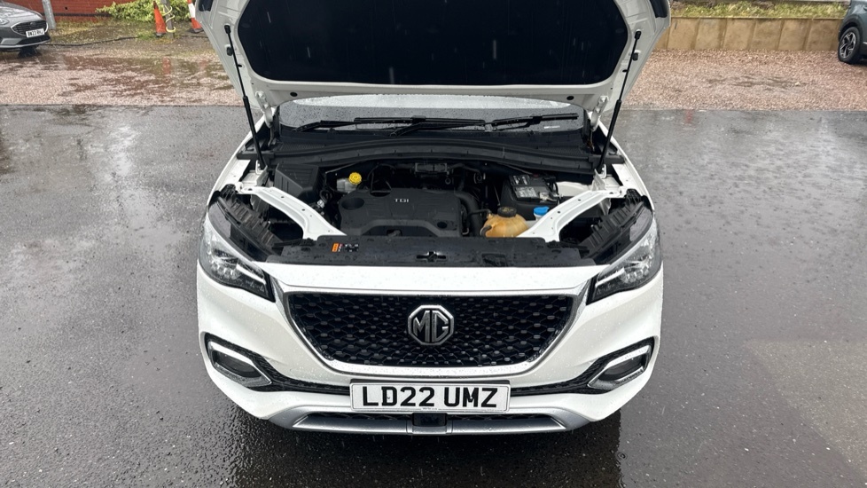 MG HS 1.5 T-gdi 16.6 Kwh Excite Suv Plug-in H Red #8
