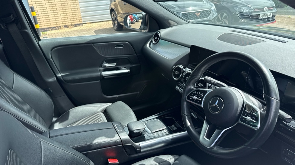 Mercedes-Benz GLA Class 1.3 Gla200 Amg Line Suv 7G-dct Euro 6 Silver #11