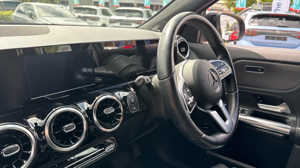 Mercedes-Benz GLA Class 1.3 Gla200 Amg Line Suv 7G-dct Euro 6 Silver #14