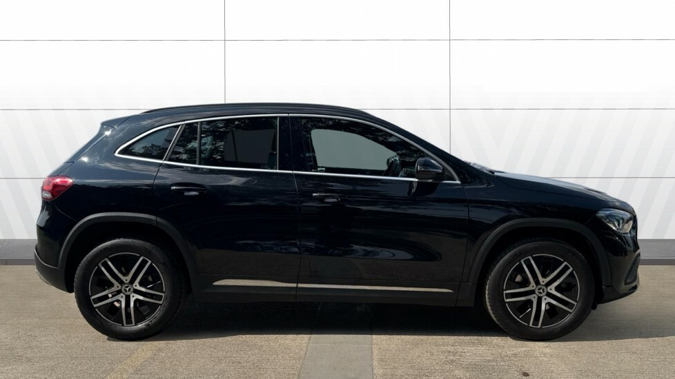 Mercedes-Benz GLA Class Sport Black #5