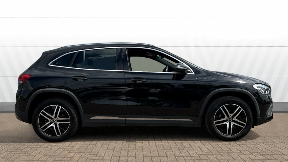 Mercedes-Benz GLA Class Sport Black #5