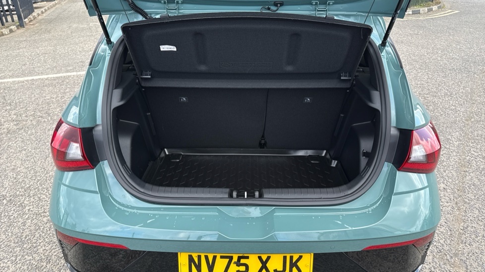 Hyundai I20 Black Line Green #4