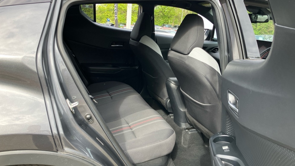 Toyota C-Hr 1.8 Vvt-h Excel Cvt Euro 6 Ss White #8