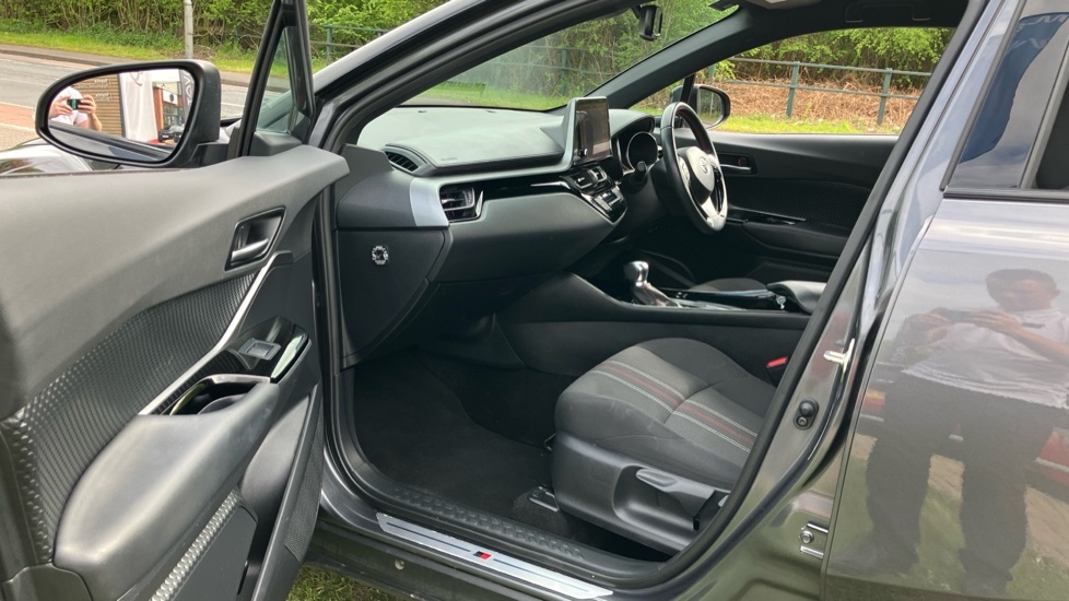 Toyota C-Hr Gr Sport Grey #5