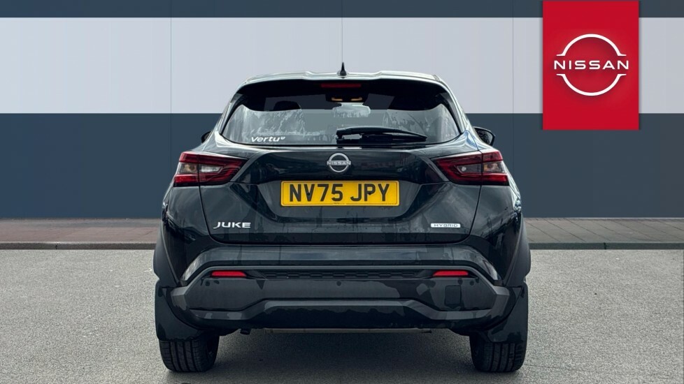Nissan Juke Tekna Black #6