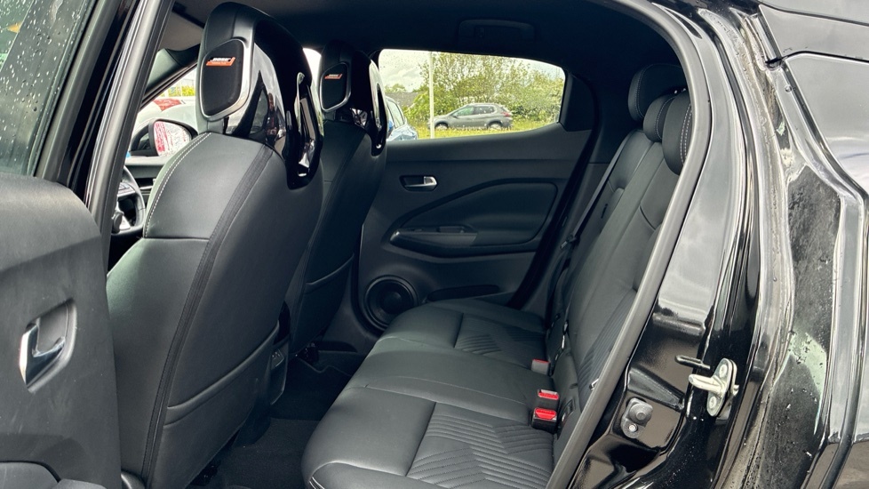 Nissan Juke Nissan Hatchback 1.6 Hybrid Tekna Black #16