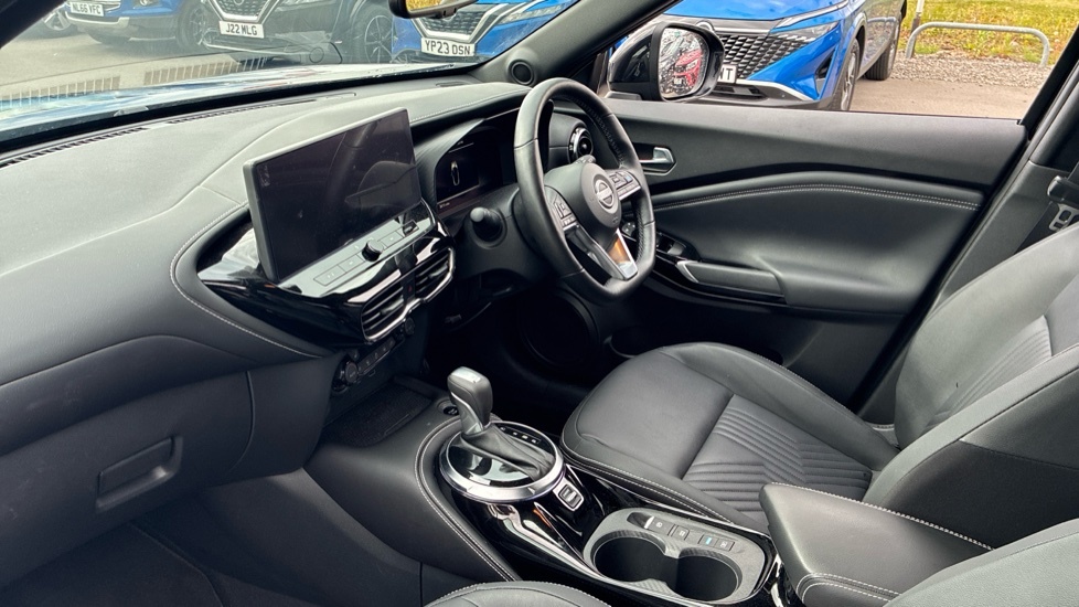 Nissan Juke Nissan Hatchback 1.6 Hybrid Tekna Black #9