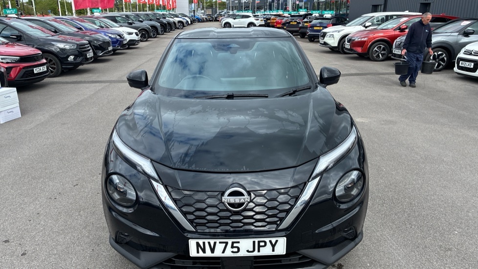 Nissan Juke Nissan Hatchback 1.6 Hybrid Tekna Black #8