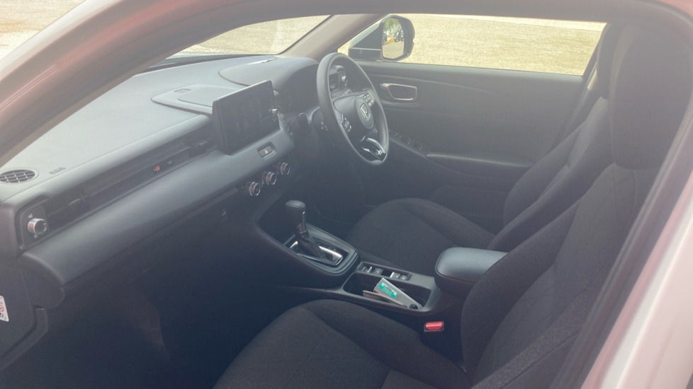 Honda Hr-V Elegance White #2