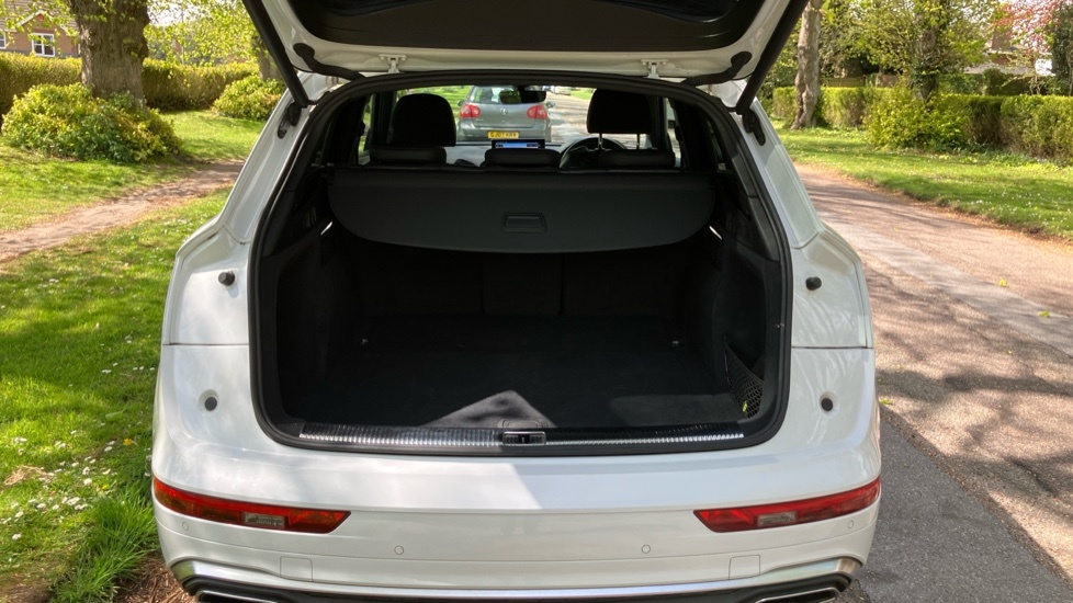 Audi Q5 S Line White #4