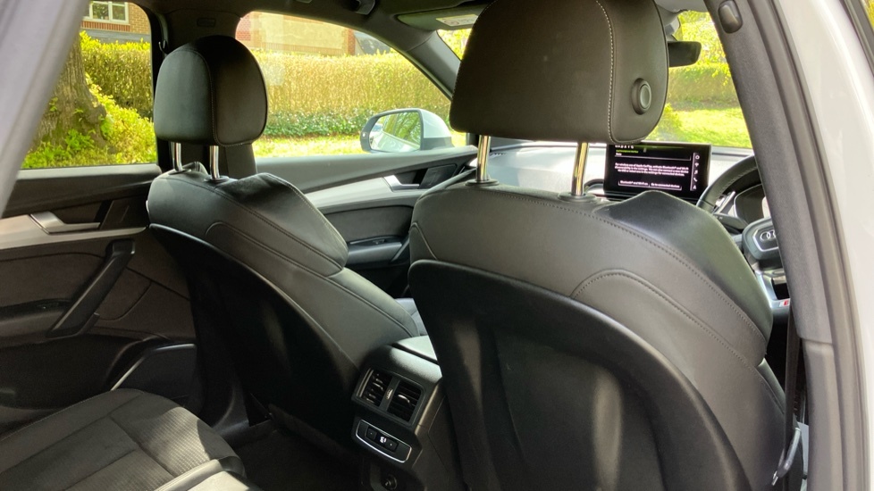Audi Q5 2021 2.0 Tdi 40 Sport Sportback S Troni White #46