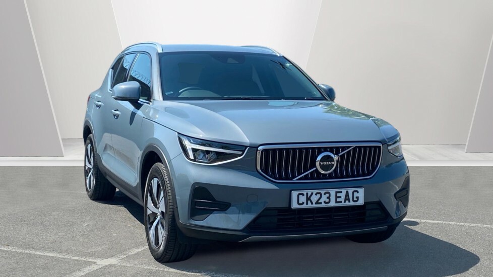 Volvo XC40 Core Grey