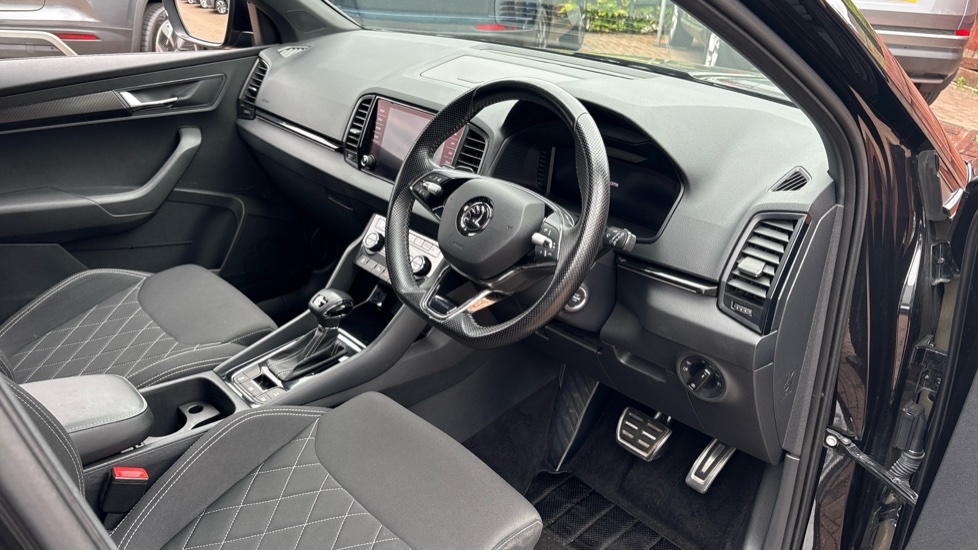 Skoda Karoq Sportline Black #5