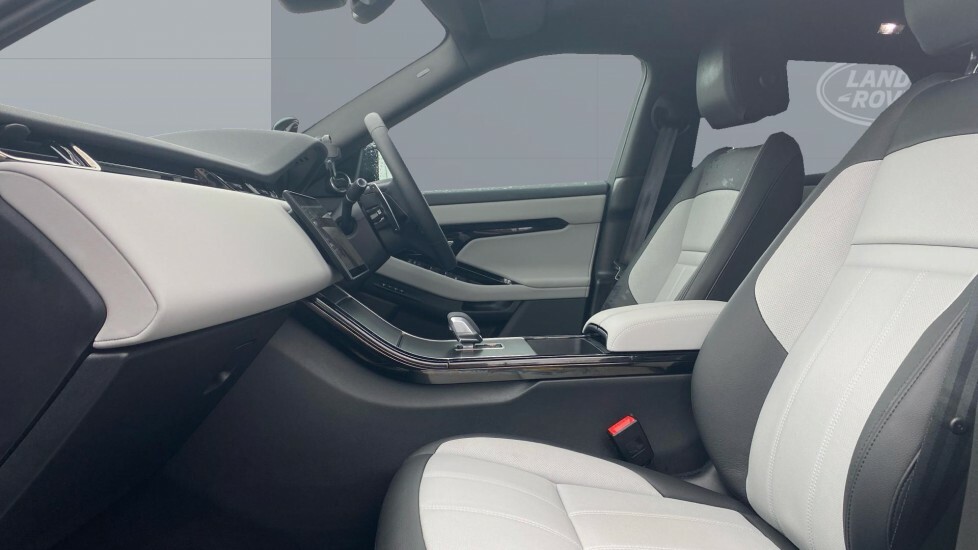 Land Rover Range Rover Evoque Edition Black #3