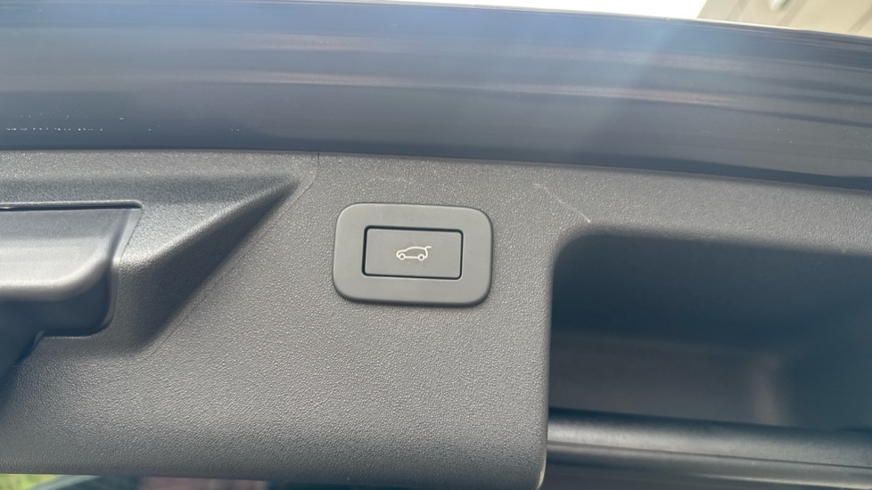 Land Rover Discovery Sport 2.0 D200 Dynamic Hse 7 Seat Blue #29