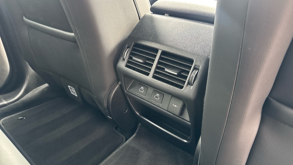 Land Rover Discovery Sport 2.0 D200 Dynamic Hse 7 Seat Blue #18