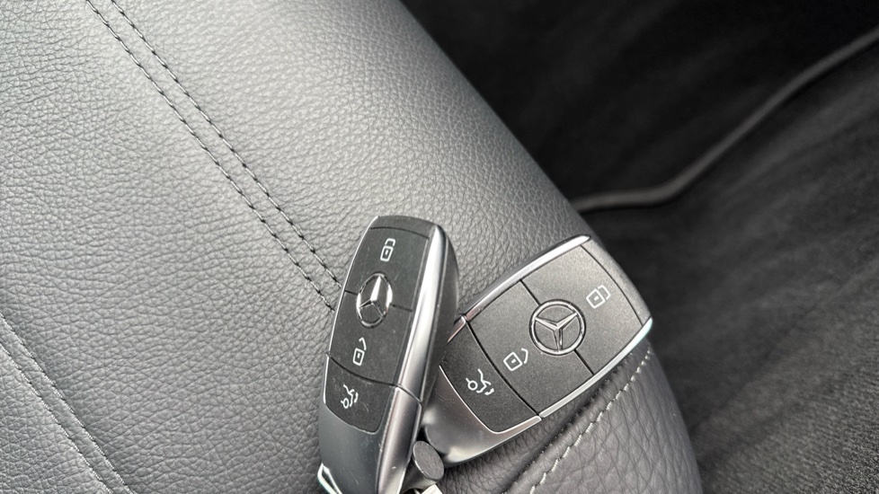 Mercedes-Benz GLE Class Gle 450D 4Matic Amg Line Prem 9G-tronic 7 St Grey #19