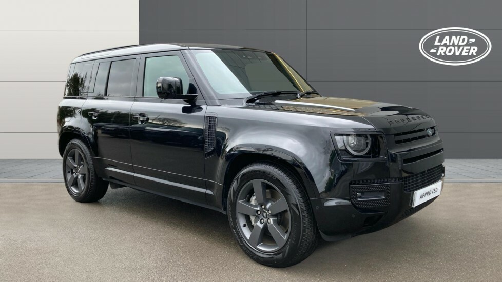 Land Rover Defender 130 X-dynamic Hse Black