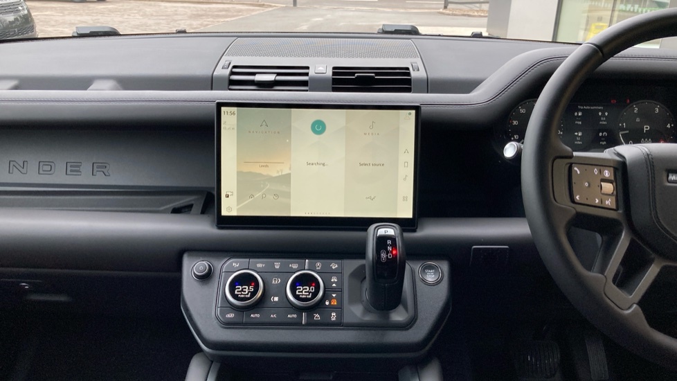 Land Rover Defender 130 3.0 P400 X 130 8 Seat Green #14