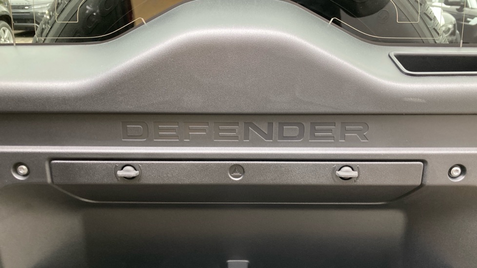 Land Rover Defender 130 3.0 P400 X 130 8 Seat Green #44