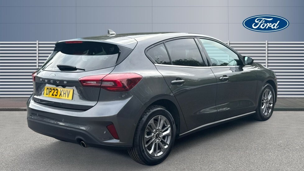 Ford Focus Titanium Grey #2