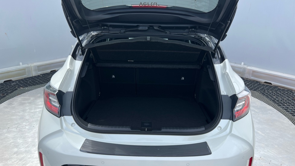 Toyota Corolla Gr Sport Black #4