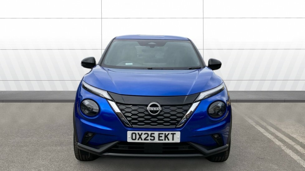 Nissan Juke Tekna Blue #3