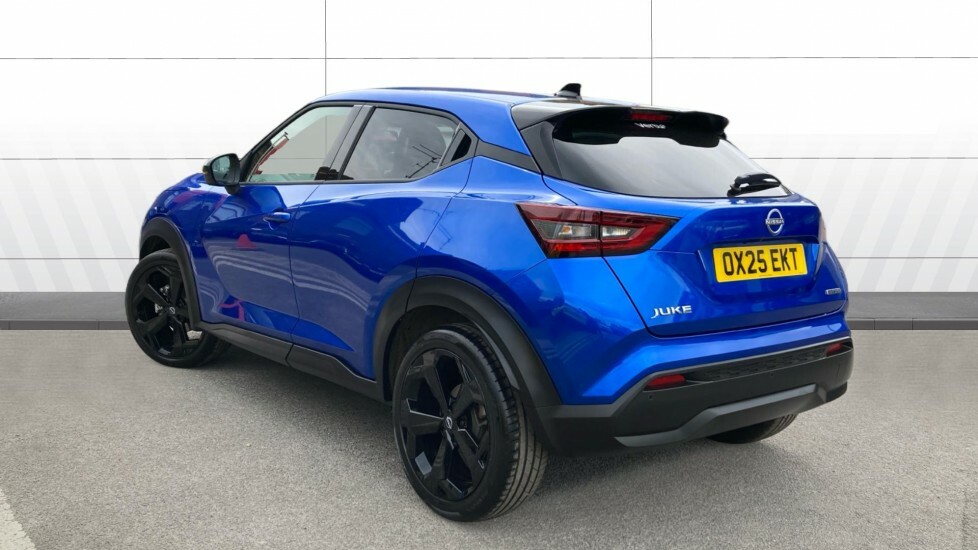 Nissan Juke Tekna Blue #2