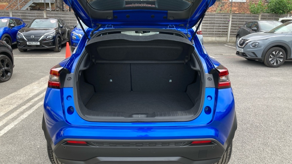 Nissan Juke Tekna Blue #4