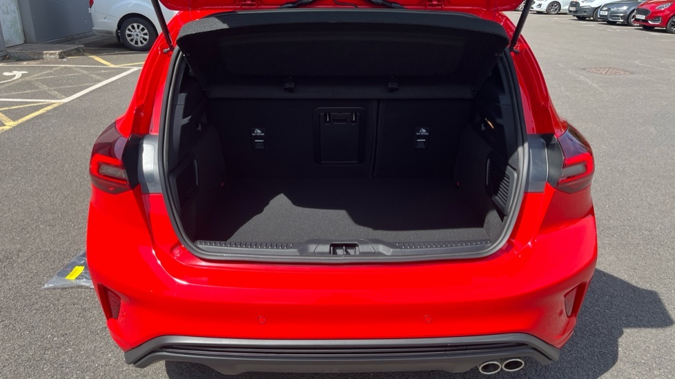 Ford Focus St-line X Red #4
