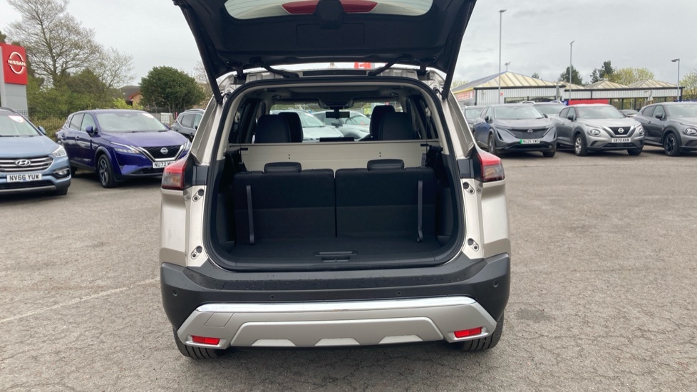 Nissan X-Trail Tekna Silver #4