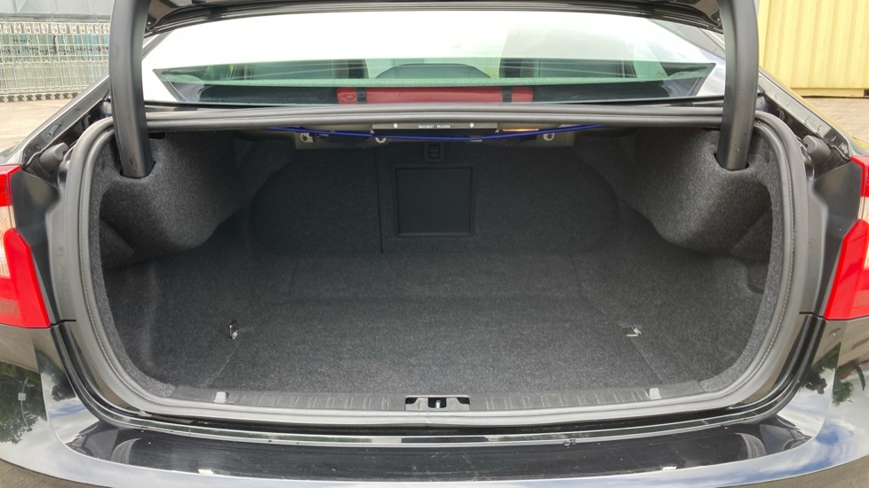 Volvo S60 R Design Nav Black #4