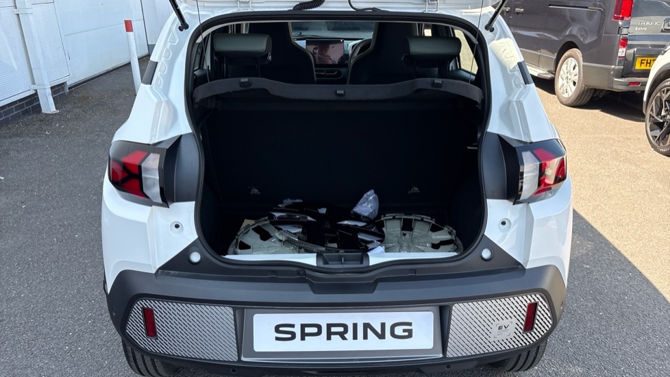Dacia Spring Extreme White #4