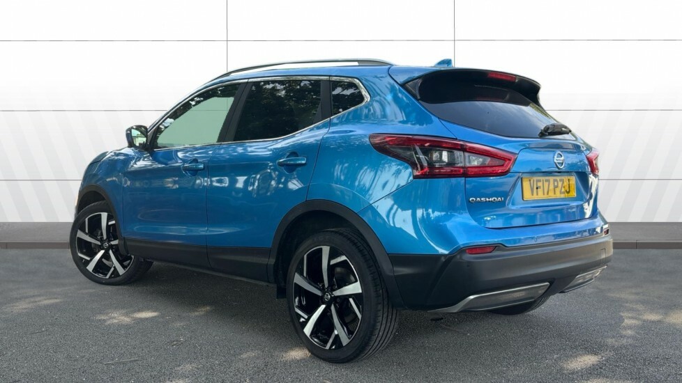 Nissan Qashqai Tekna Blue #2