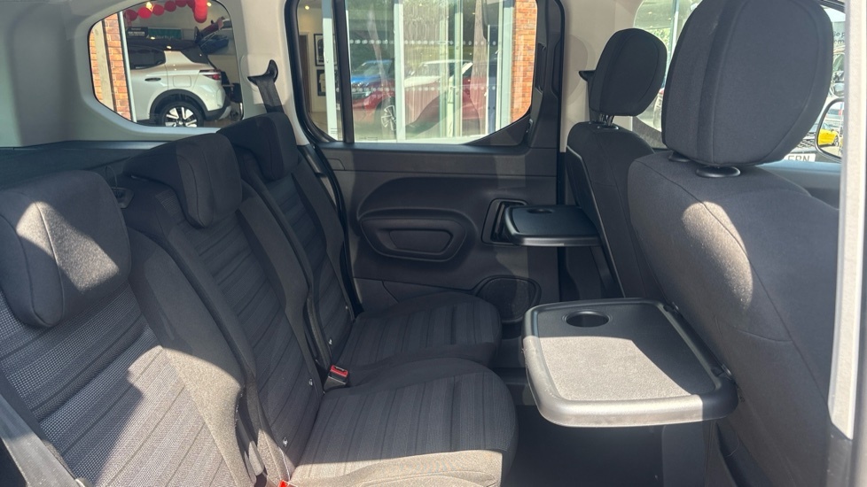 Vauxhall Combo-e Life 100Kw Se 50Kwh Black #16