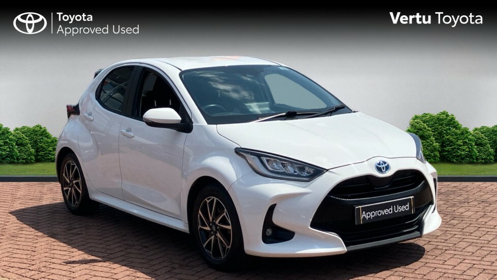 Toyota Yaris Design White