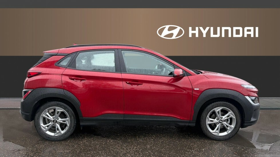 Hyundai Kona Se Connect Red #5
