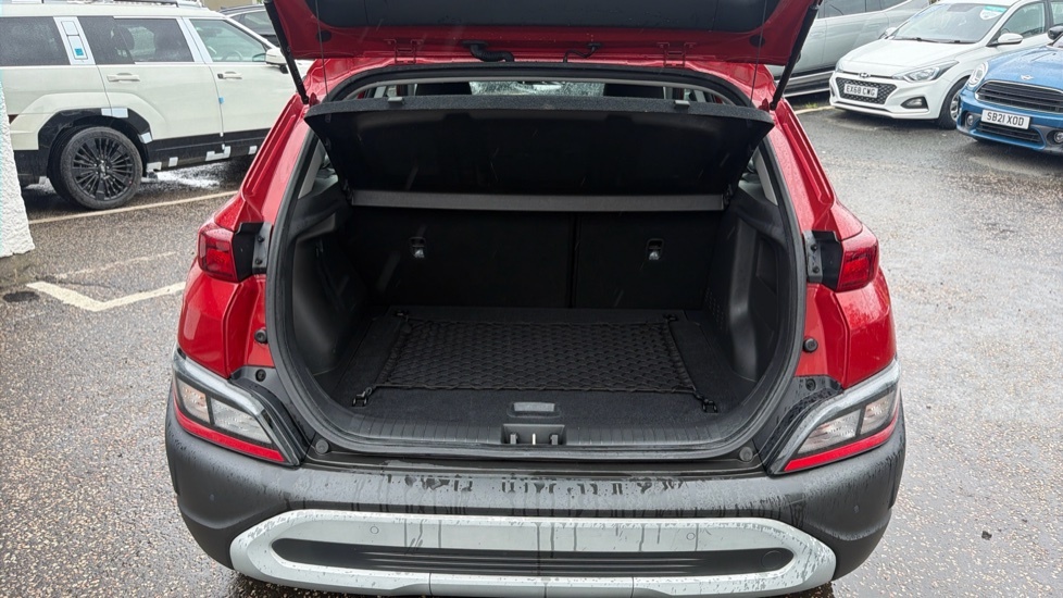 Hyundai Kona Se Connect Red #4