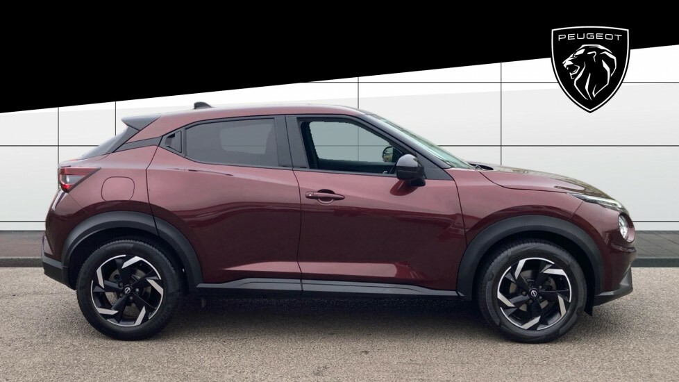 Nissan Juke N-connecta YX23RUH Red #5