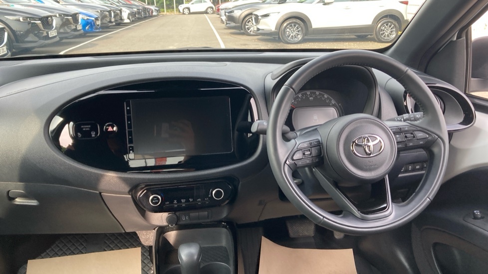Toyota Aygo X Edge White #6