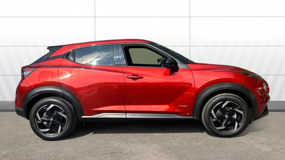 Nissan Juke N-connecta GK23MYX Red #5