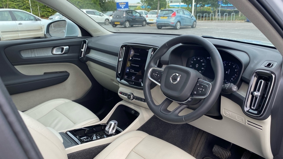 Volvo XC40 Inscription Silver #4