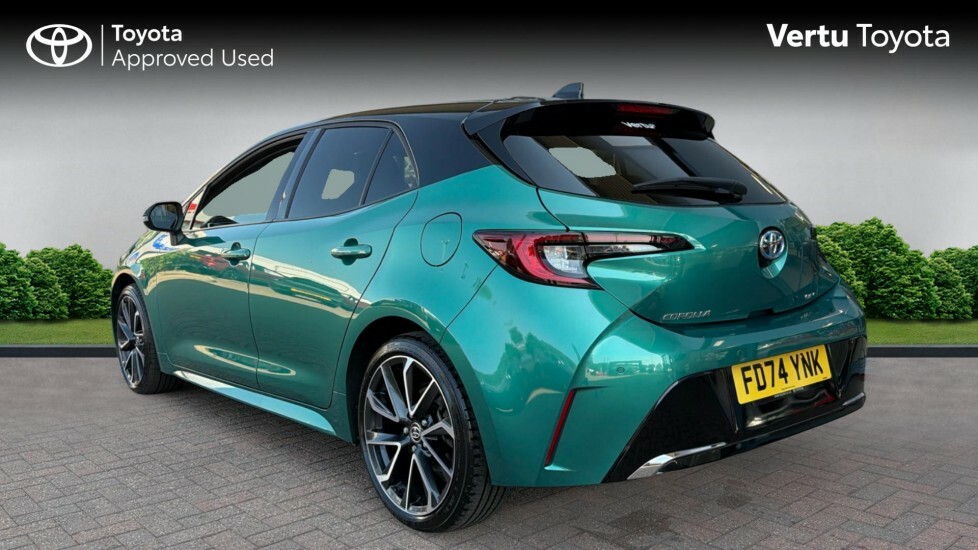Toyota Corolla Excel Green #4