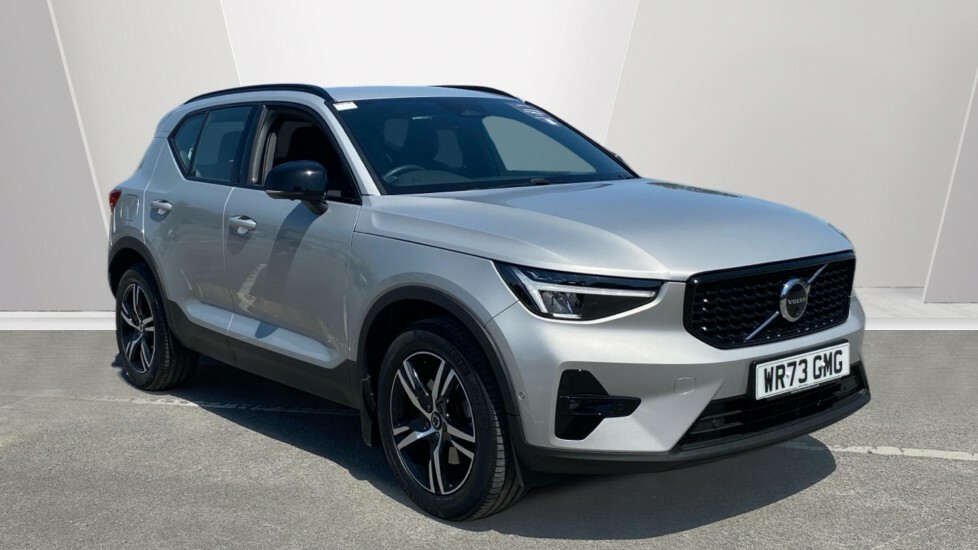 Volvo XC40 Plus Silver