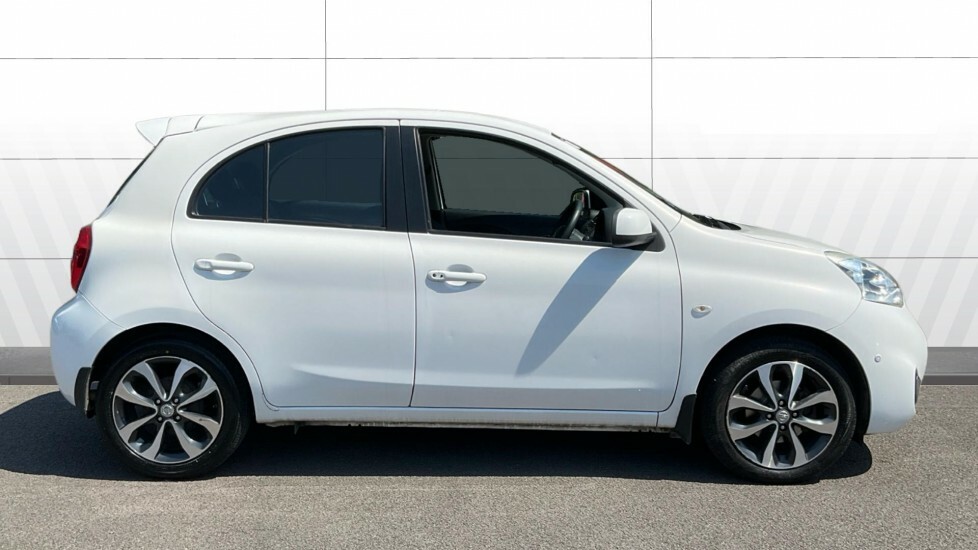 Nissan Micra Tekna White #5