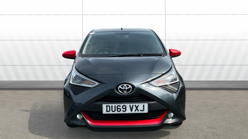 Toyota Aygo X X-trend Grey #3