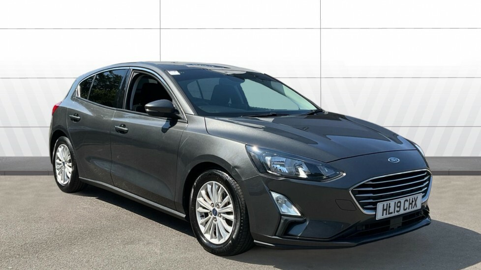Ford Focus Titanium HL19CHX Grey