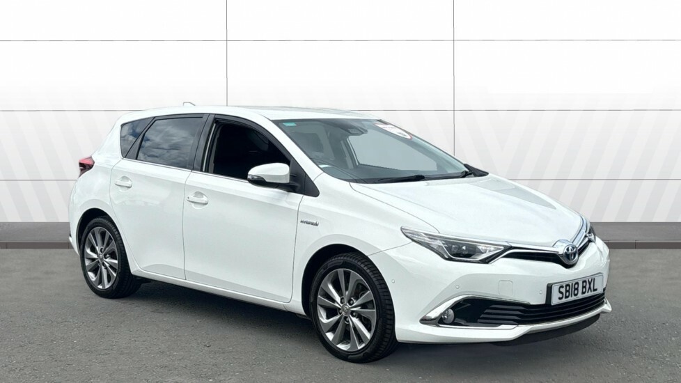 Toyota Auris Excel White