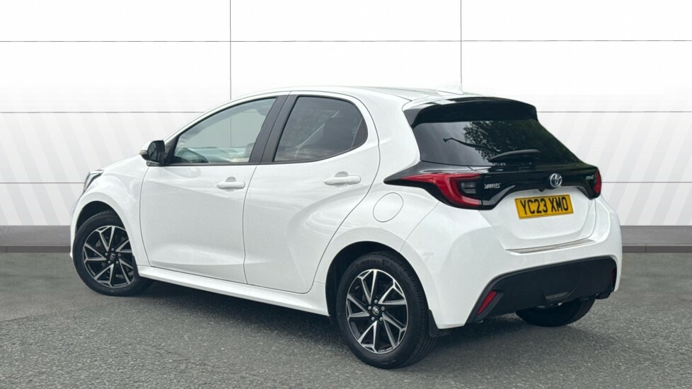 Toyota Yaris Design YC23XMO White #2