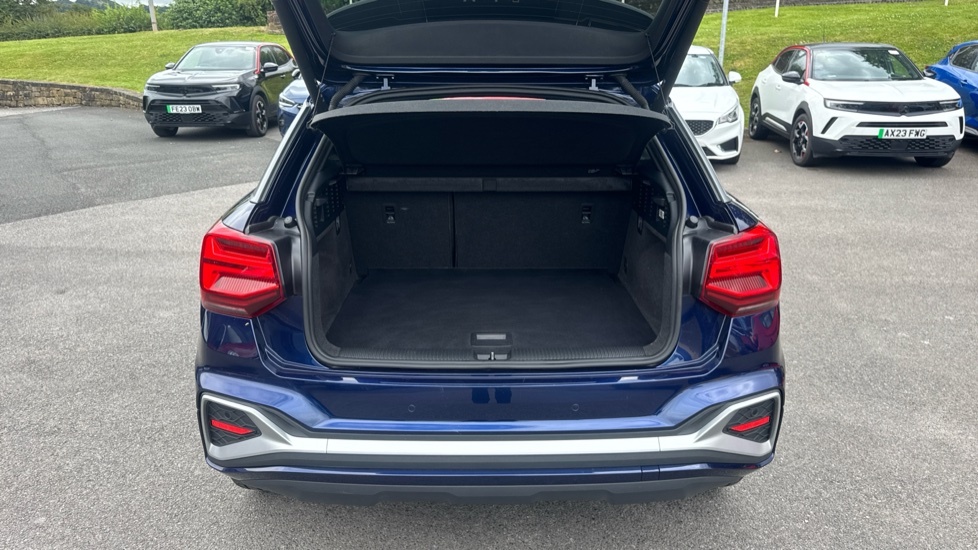 Audi Q2 S Line YD23HPT Blue #4